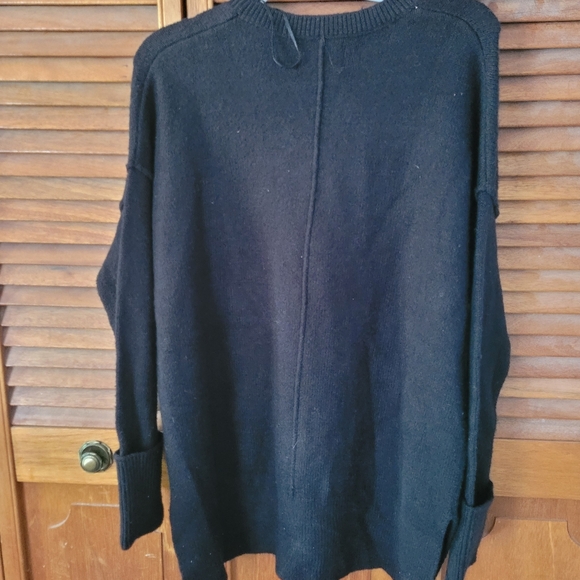 Back long sweater - Picture 6 of 7